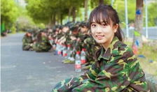 吃瓜爆料军训跳舞视频女孩,揭秘军训跳舞视频女孩的幕后故事